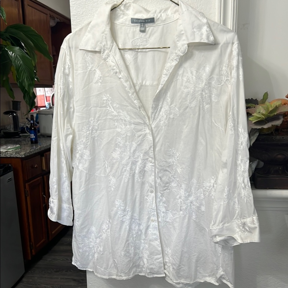Elegant White Embroidered Top